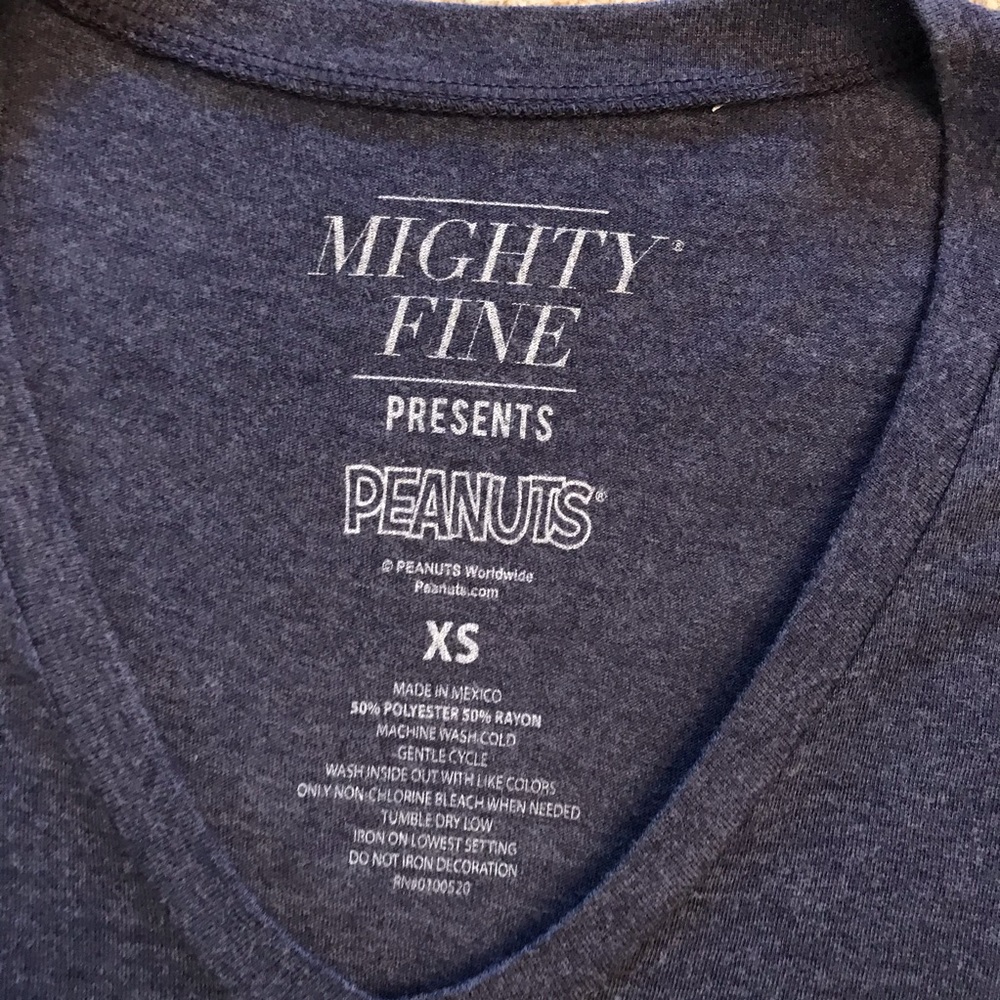 Peanuts Graphic Tee Cartoon T-Shirt Womens Size XS Extra Small Dark Blue Snoopy - Picture 5 of 7